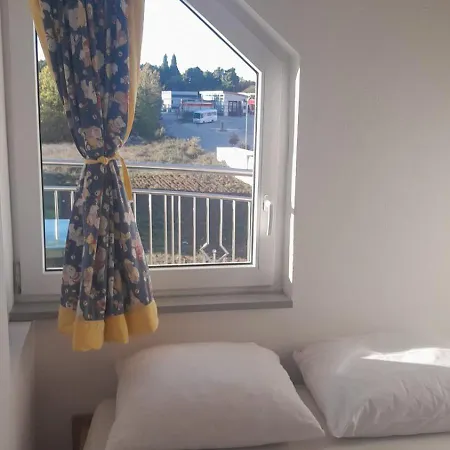 شقة Apartmens Luburic *