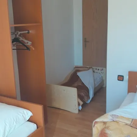Apartmens Luburic شقة *