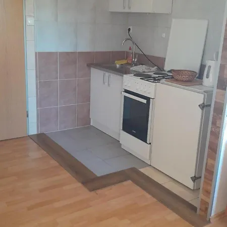 شقة Apartmens Luburic