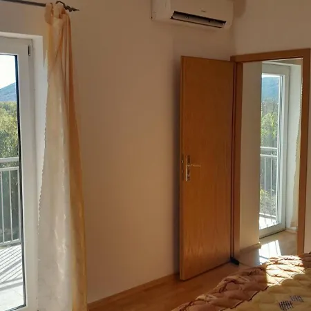 شقة Apartmens Luburic